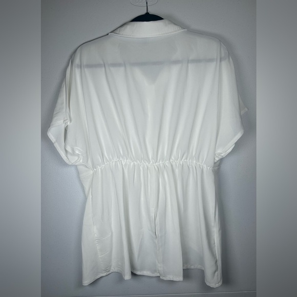 SHEIN White Button Down Shirt with Knot Detail. Size 2X - Picture 2 of 6